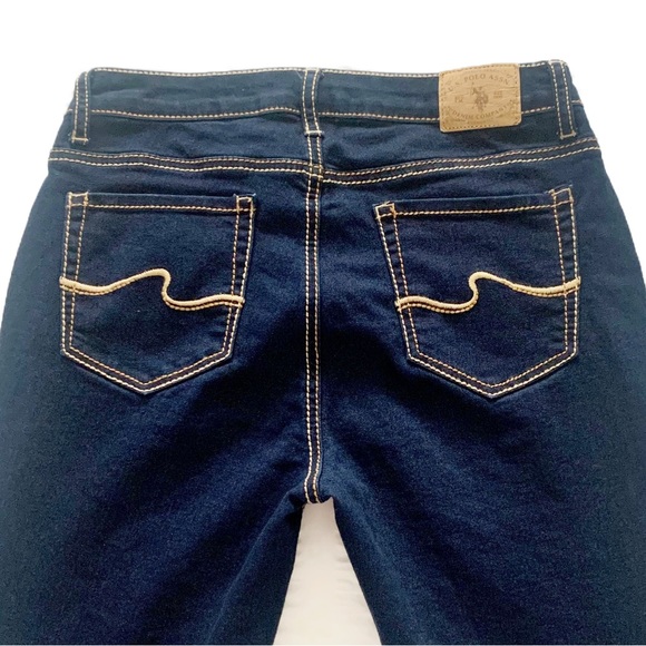 U.S. Polo Dark Wash Women’s Jeans Size 6 - Picture 1 of 8